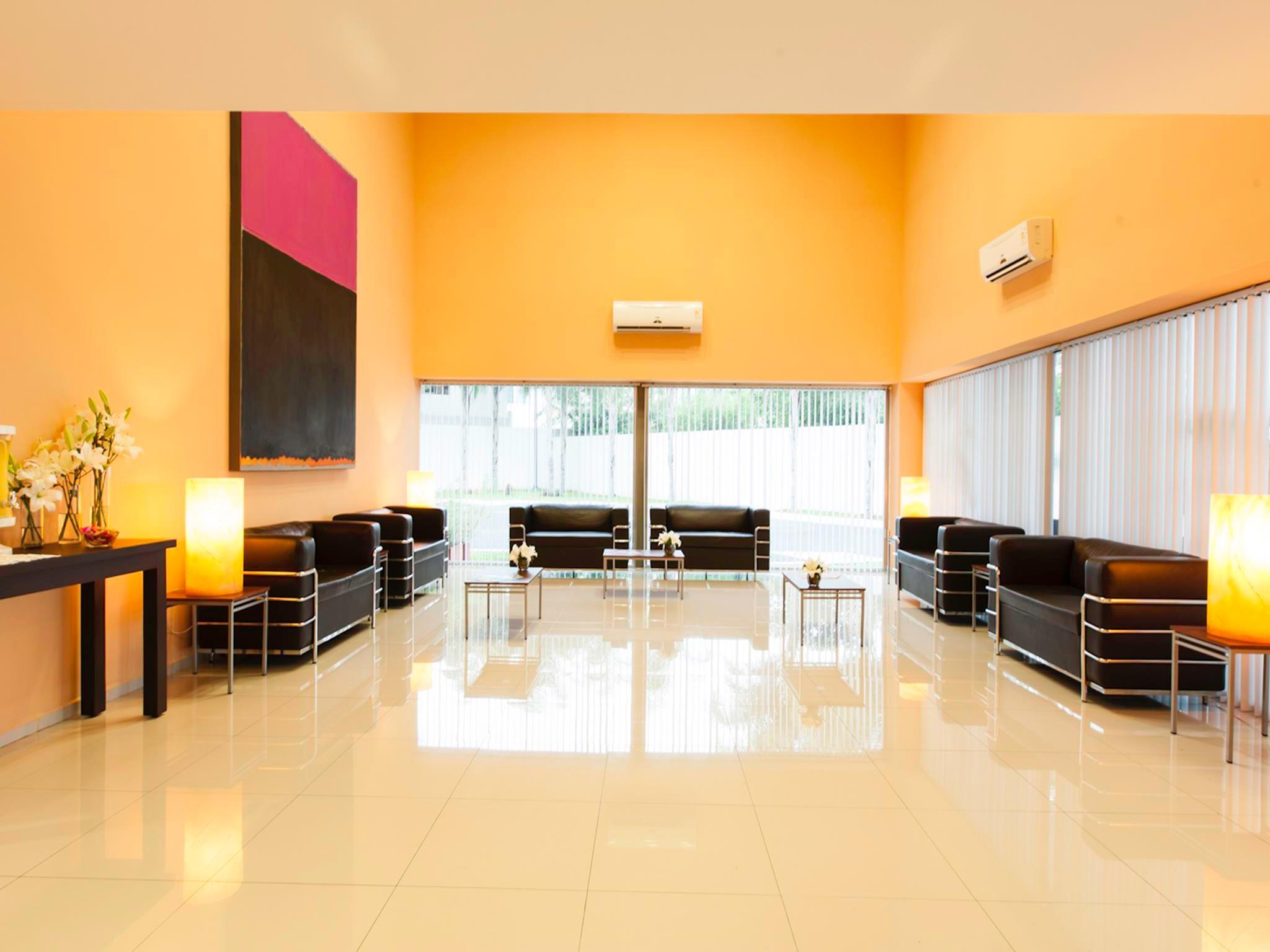 Mision Express Merida Altabrisa Ngoại thất bức ảnh